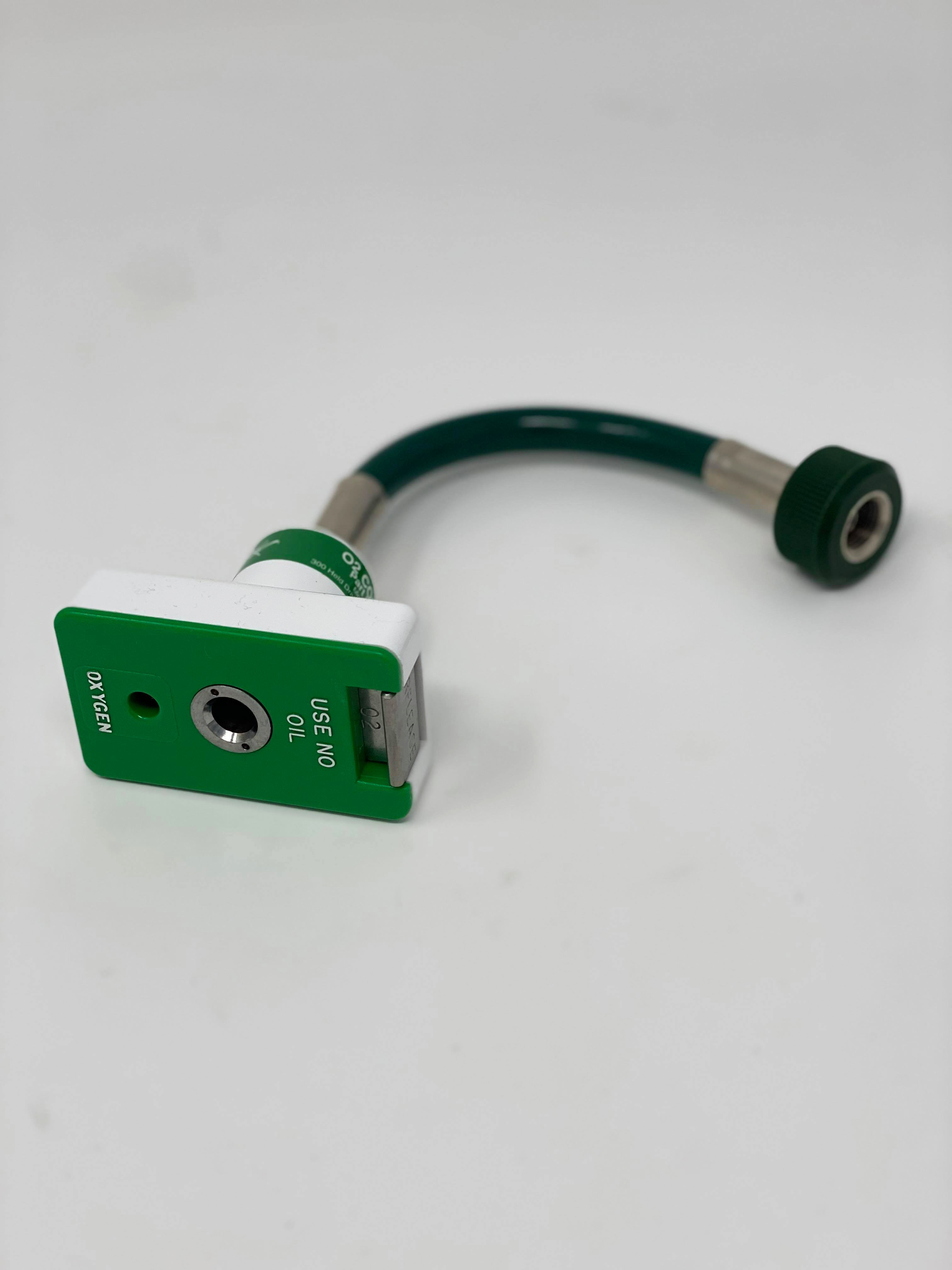 Eresp 6 in oxygen hose DISS HT by Chemetron coupler – Emergent Respiratory